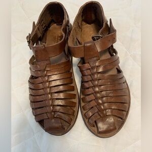 Classic Brador leather fisherman’s sandals